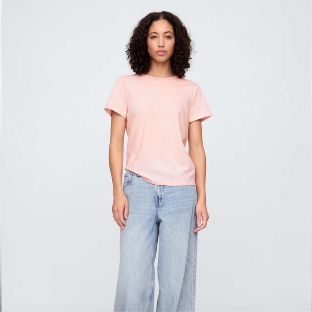GAP Pink Short Sleeve Tee